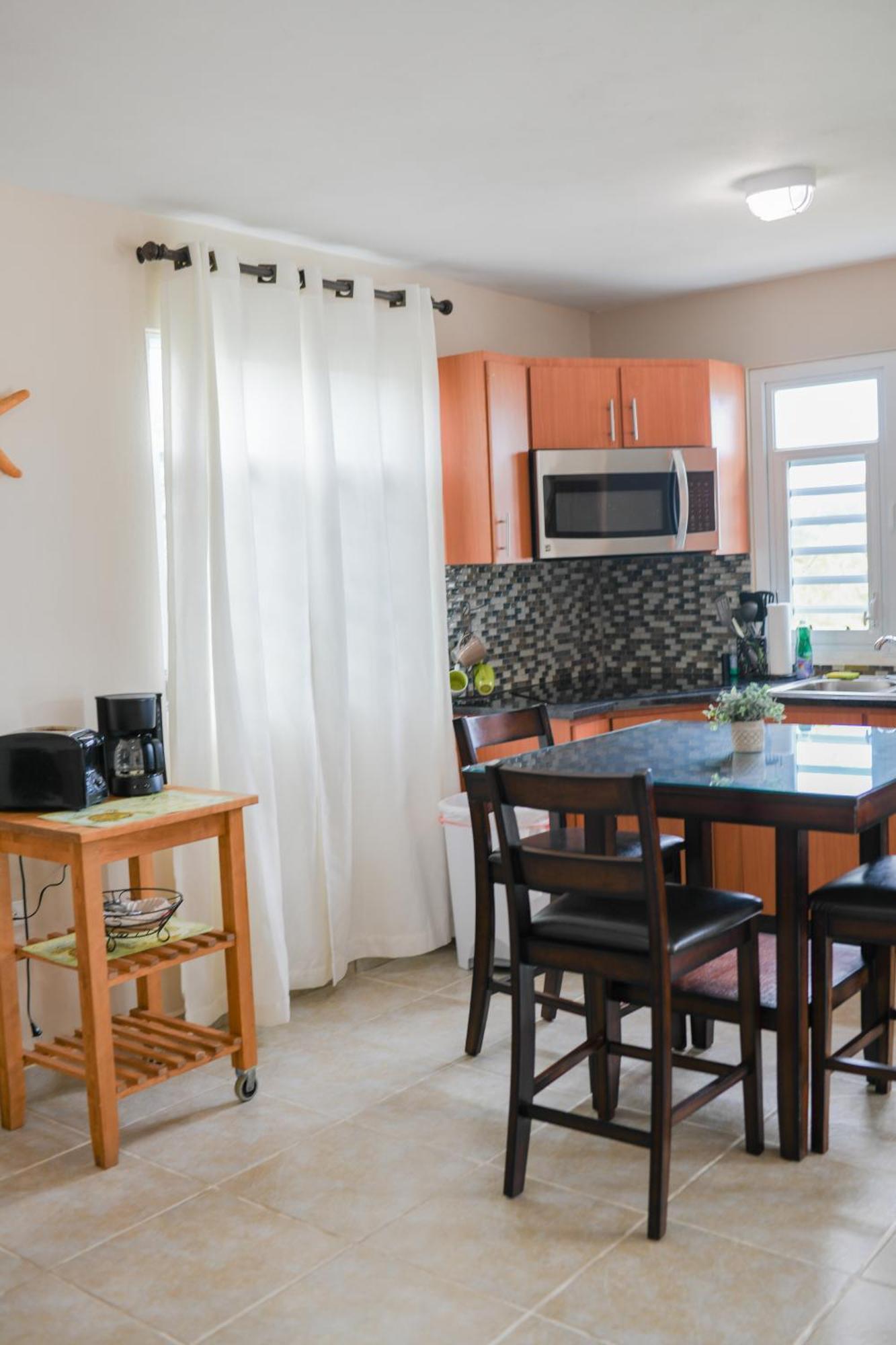 Island Charm Culebra Studios & Suites - Amazing Water Views From All 3 Apartments Located In Culebra Puerto Rico! 쿨레브라 외부 사진