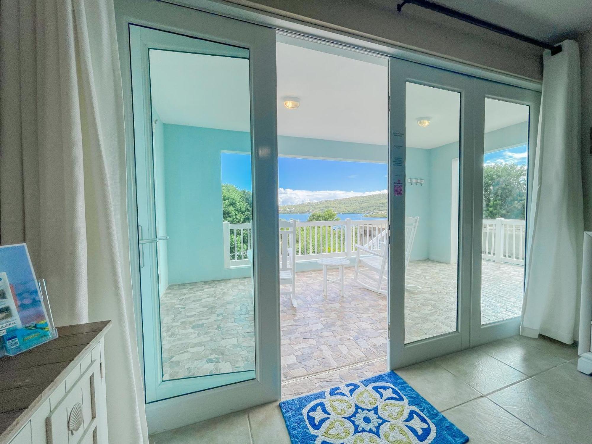 Island Charm Culebra Studios & Suites - Amazing Water Views From All 3 Apartments Located In Culebra Puerto Rico! 쿨레브라 외부 사진